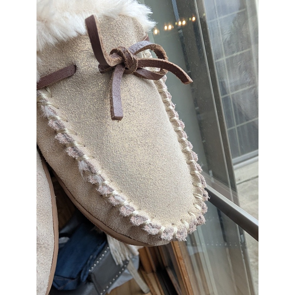 J Crew Womens Beige Gold Sheen Faux Fur Loafer Slippers Slip On  Size 6M EUC - Picture 3 of 11